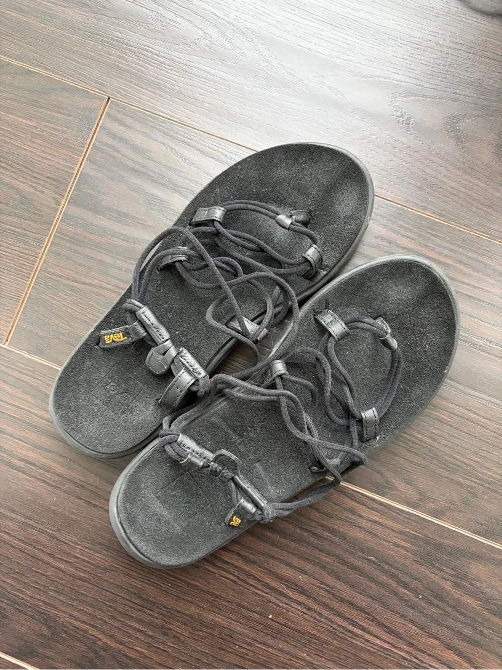 Teva Voya Infinity Sandals - Picture 2 of 3